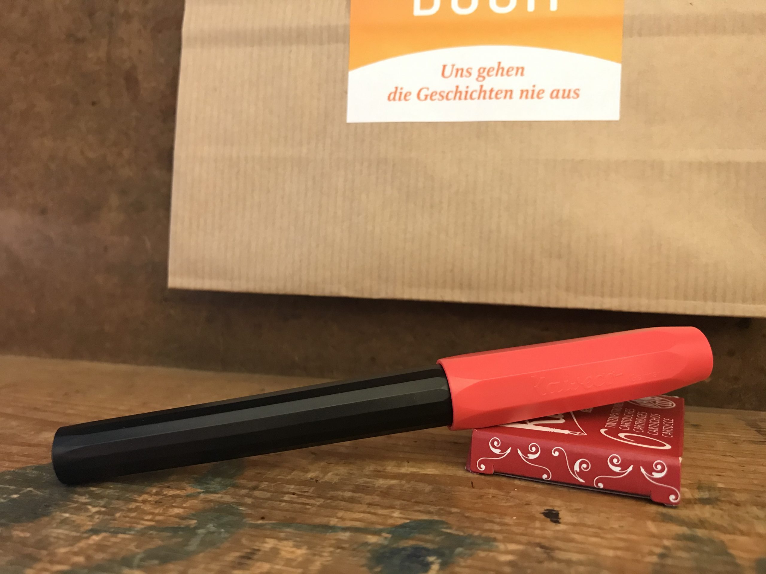 5512-schreibwaren-fuellhalter-kaweco-perkeo-rot-schwarz-geschlossen