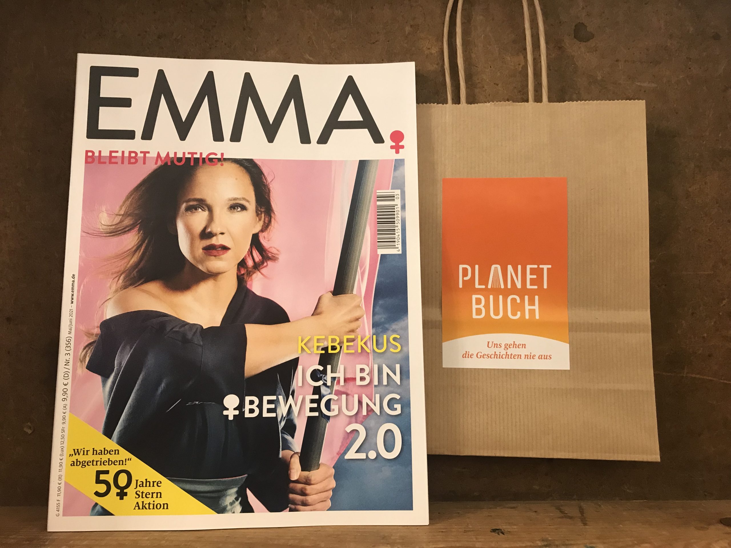 5594-zeitschriften-emma-3-2021-kebekus-ich-bin-frauen-bewegung-2-punkt-null