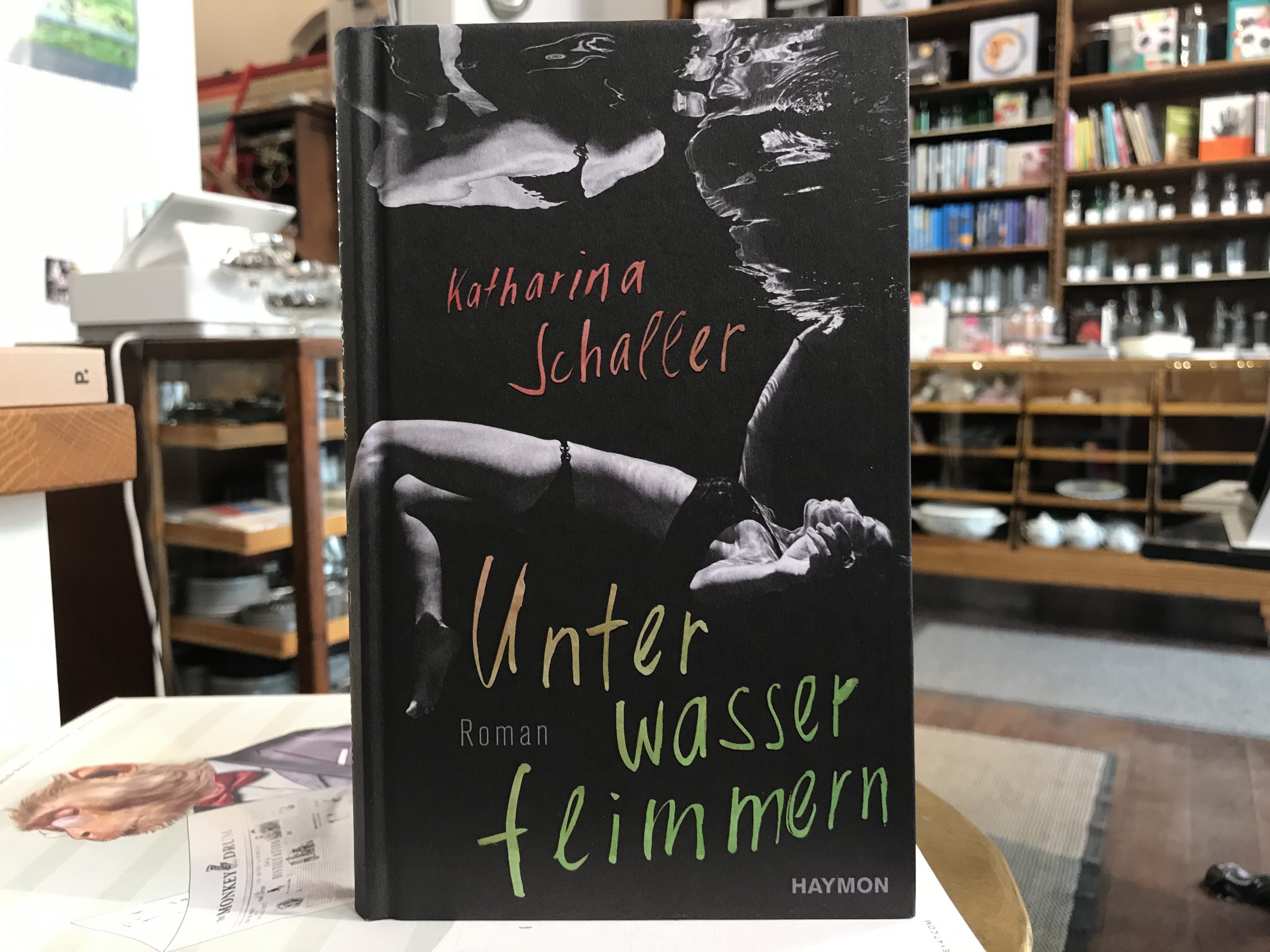 5812-buecher-unterwasserflimmern-von-katharina-schaller