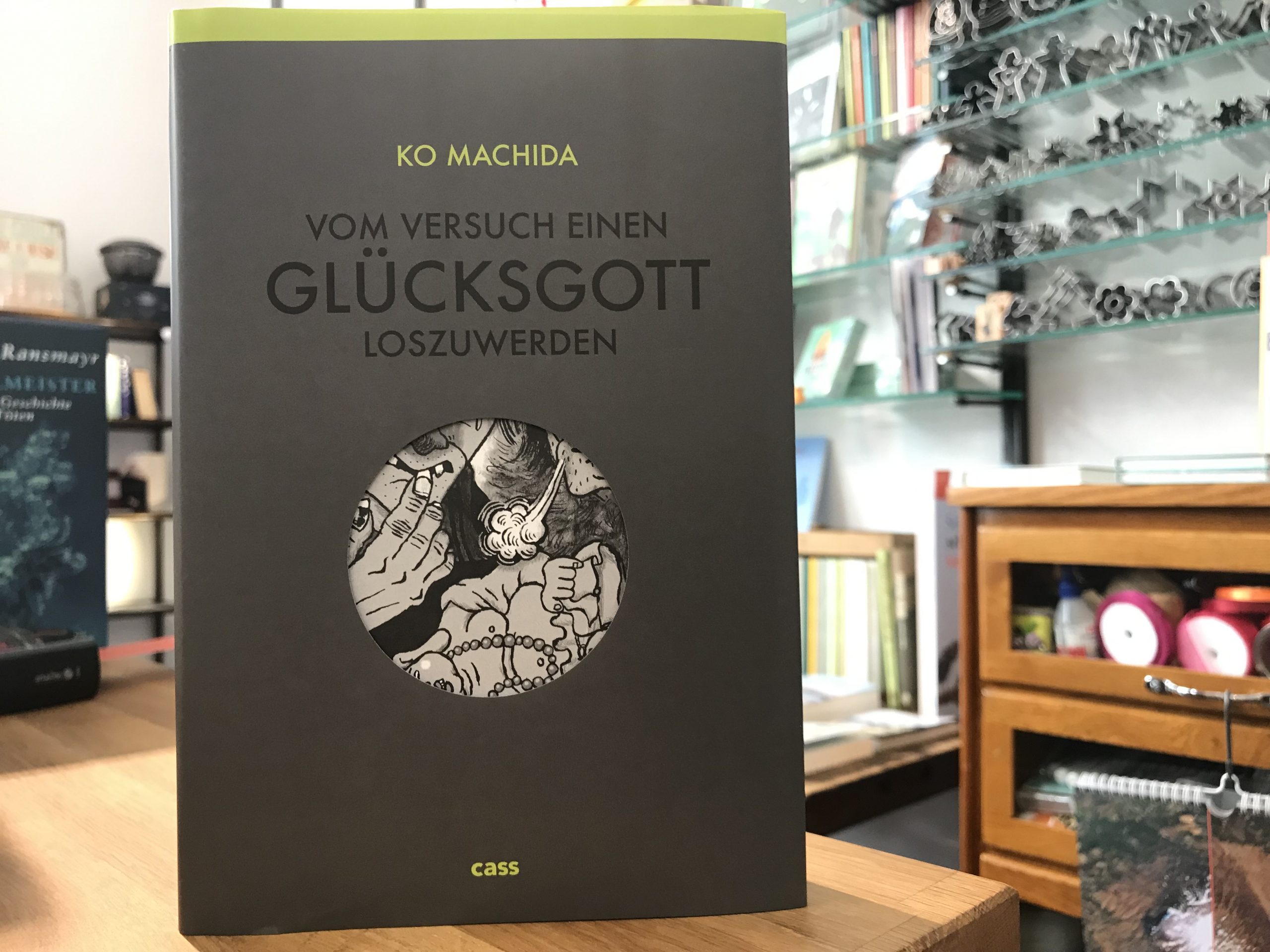 5838-buecher-vom-versuch-einen-gluecksgott-loszuwerden-von-ko-machida