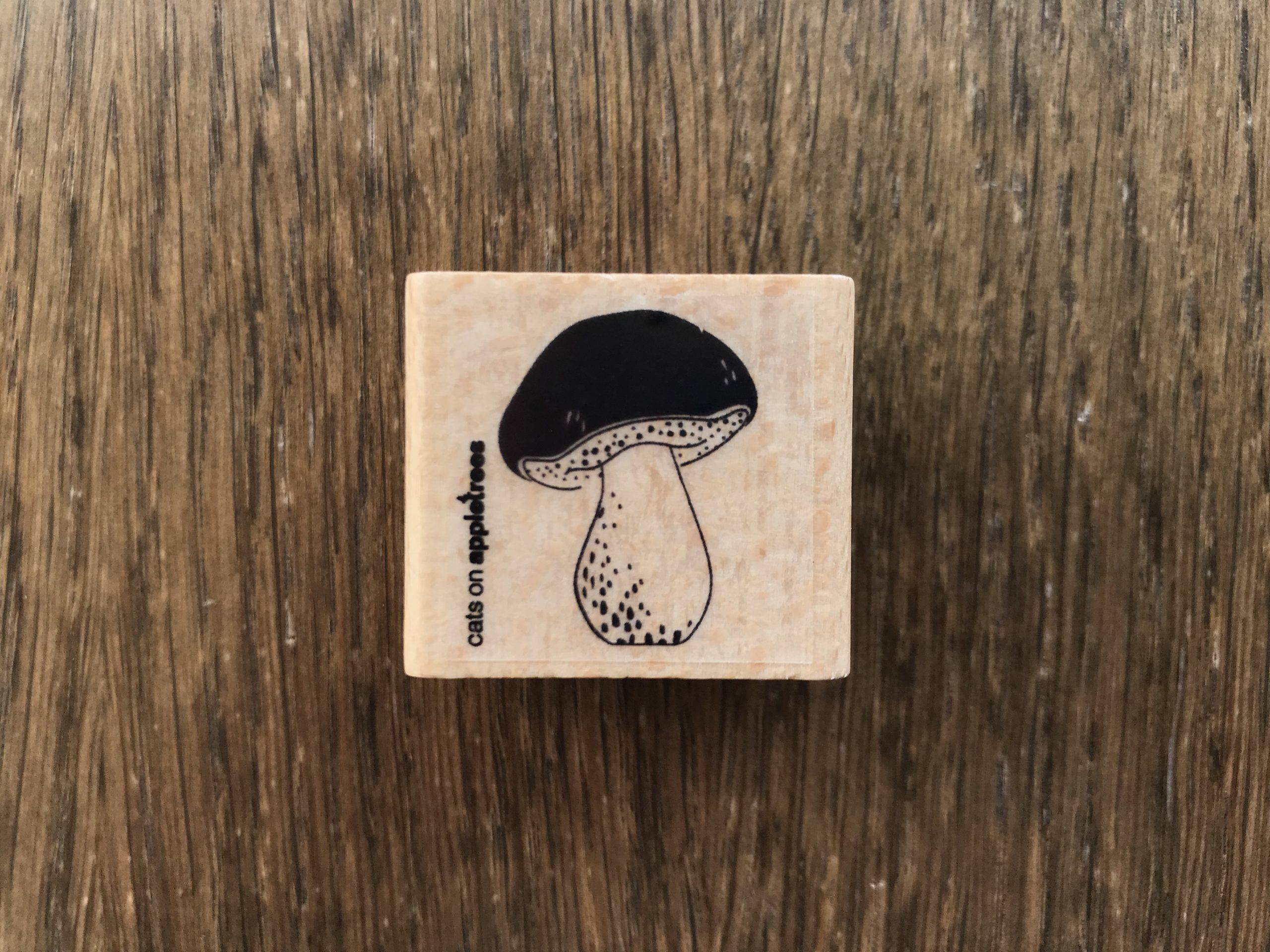 6261-stempel-cats-on-appletrees-steinpilz-gross