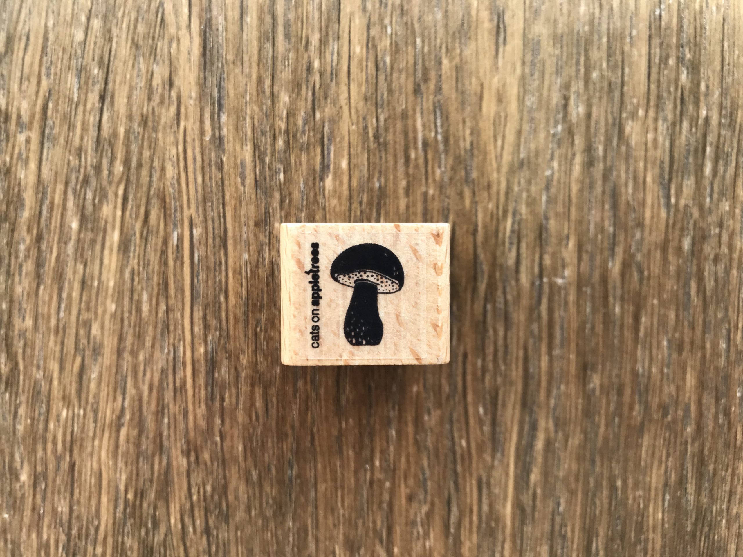 6262-stempel-cats-on-appletrees-steinpilz-klein