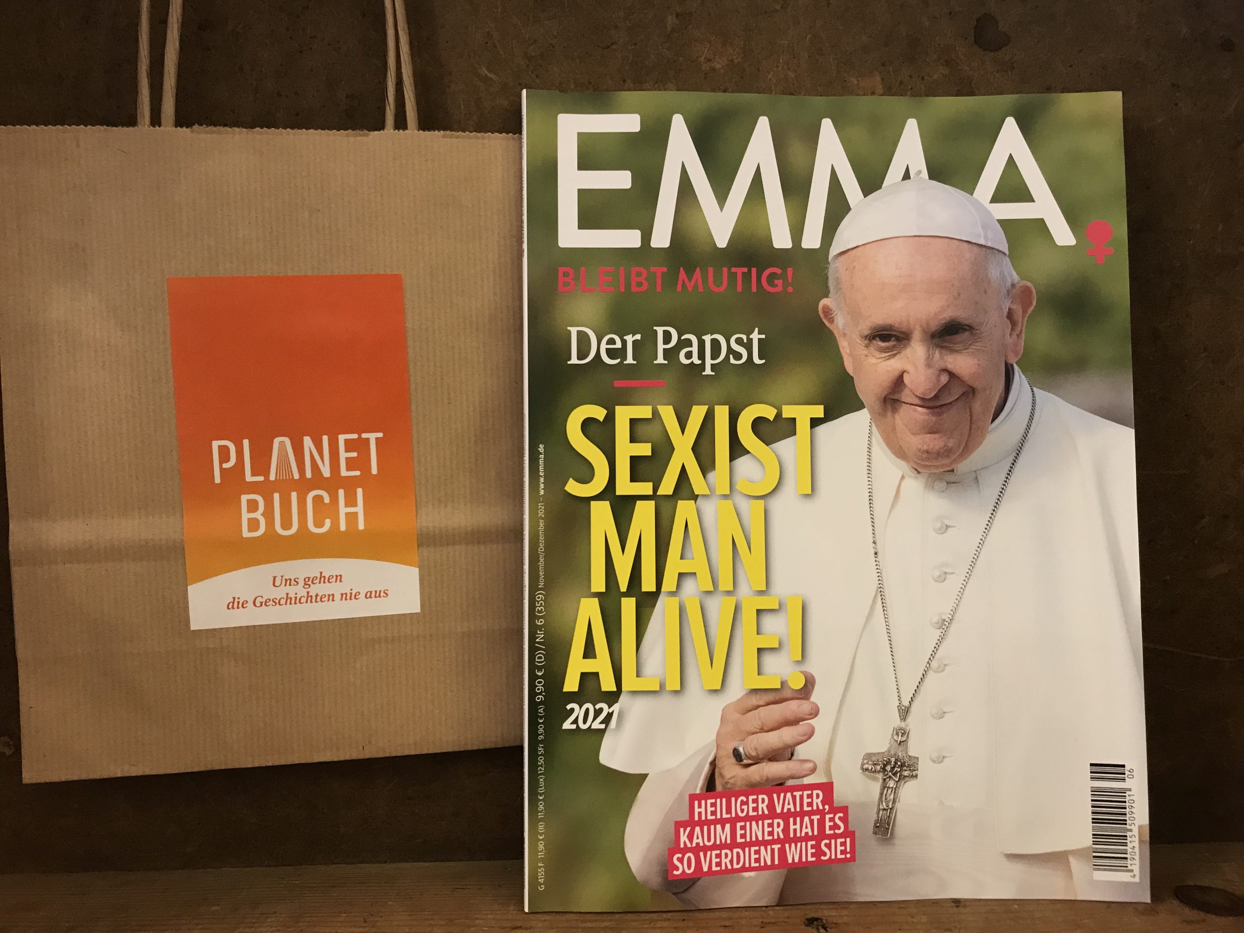 6383-zeitschriften-emma-6-2021-papst-sexist-man-alive-2021