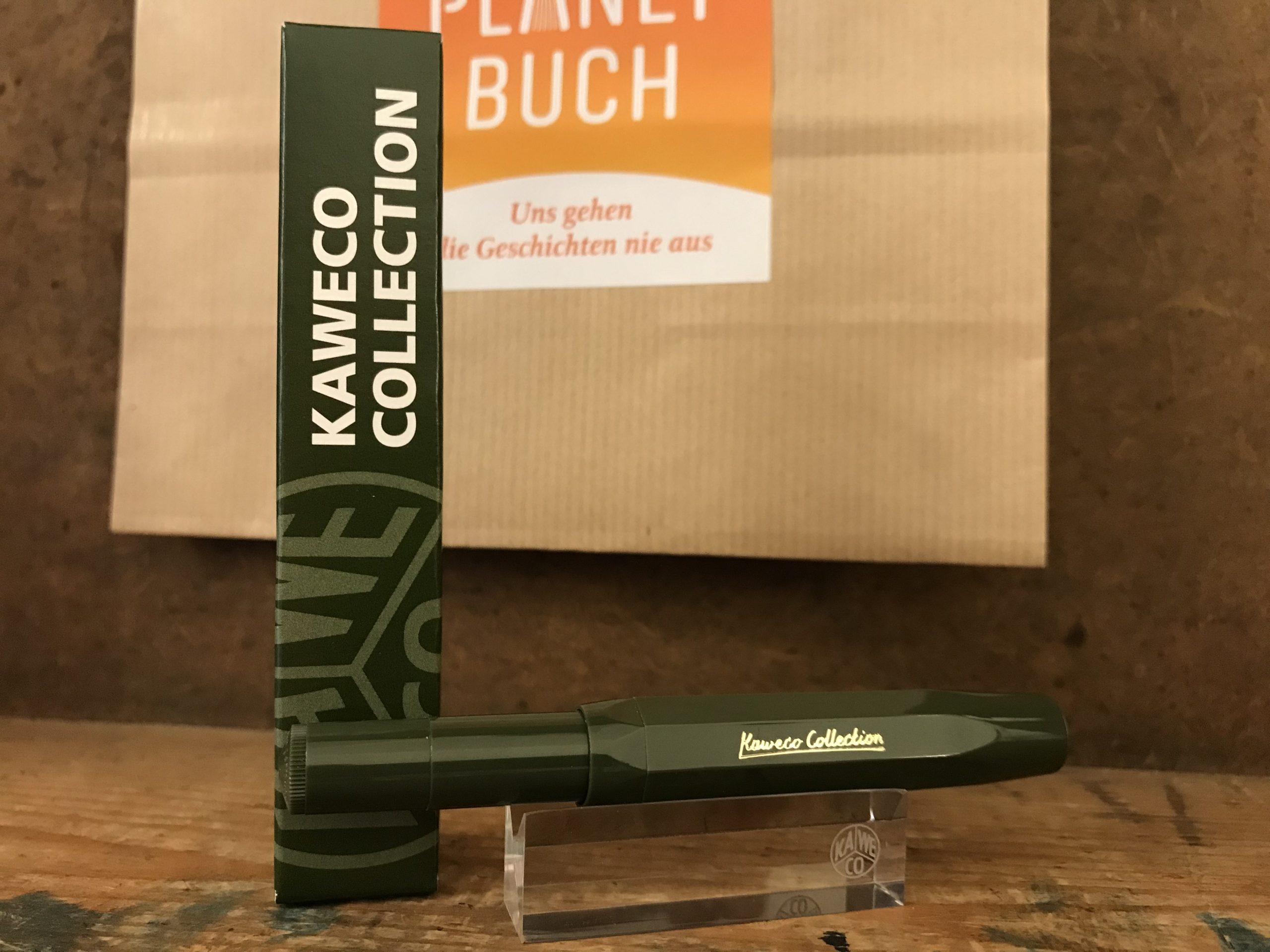 6409-schreibwaren-kaweco-collection-dark-olive-geschlossen-ansicht-1