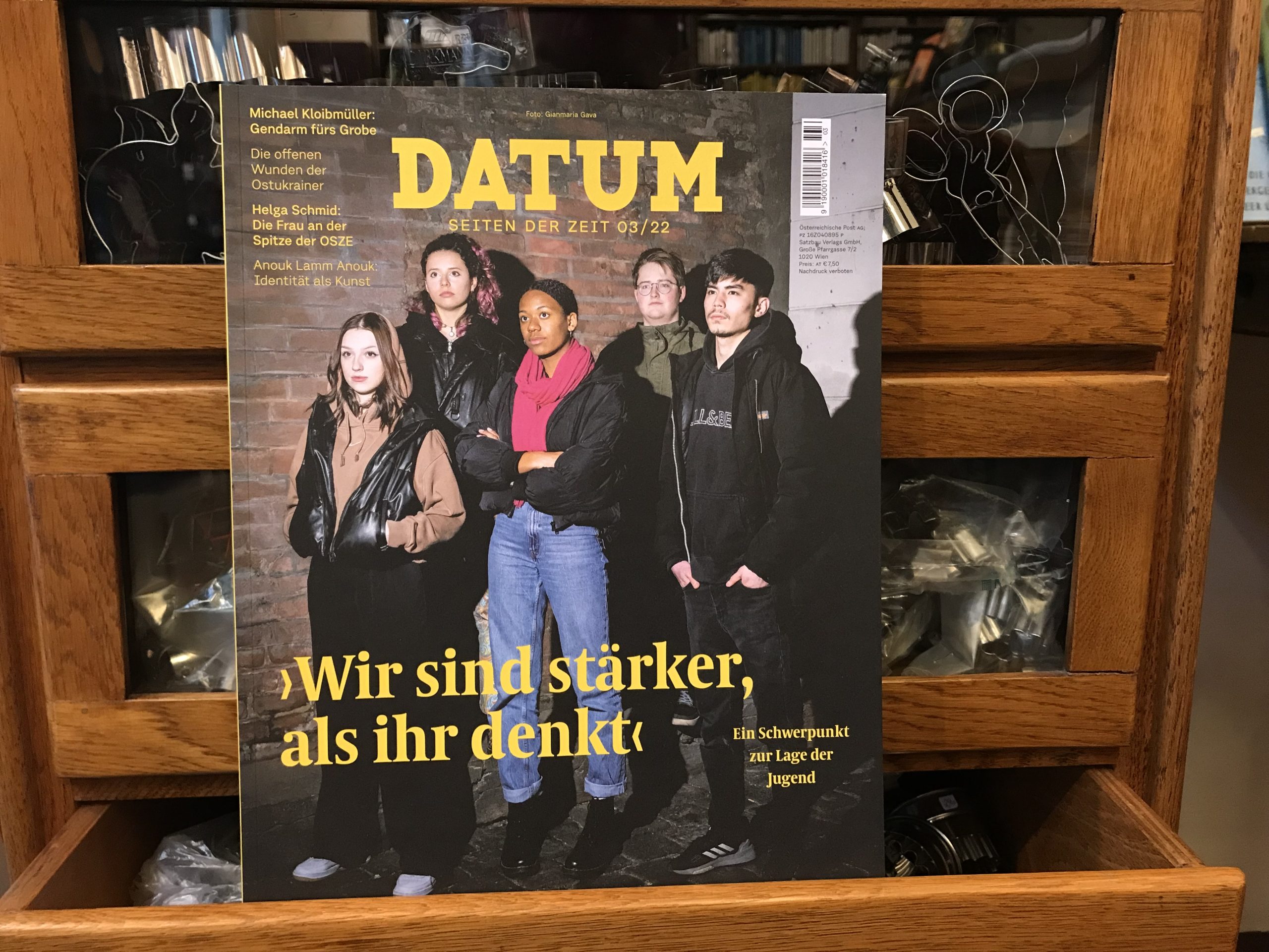 6630-zeitschriften-datum-3-2022-schwerpunkt-zur-lage-der-jugend