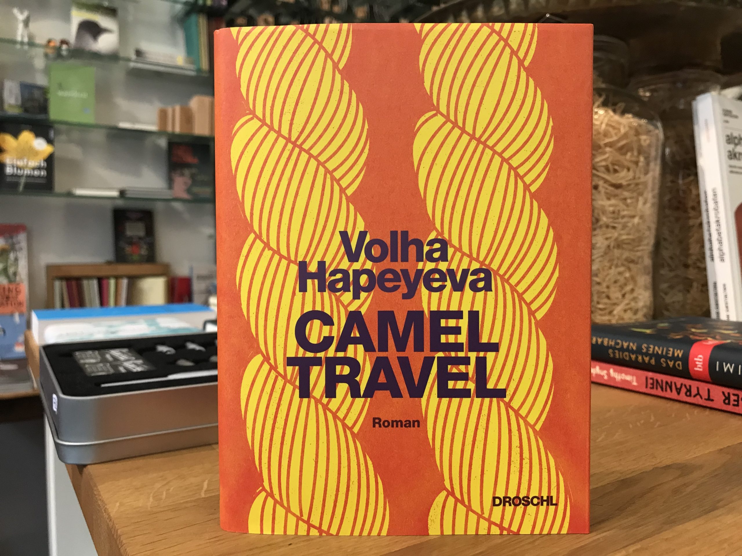 6667-buecher-camel-travel-von-volha-hapeyeva