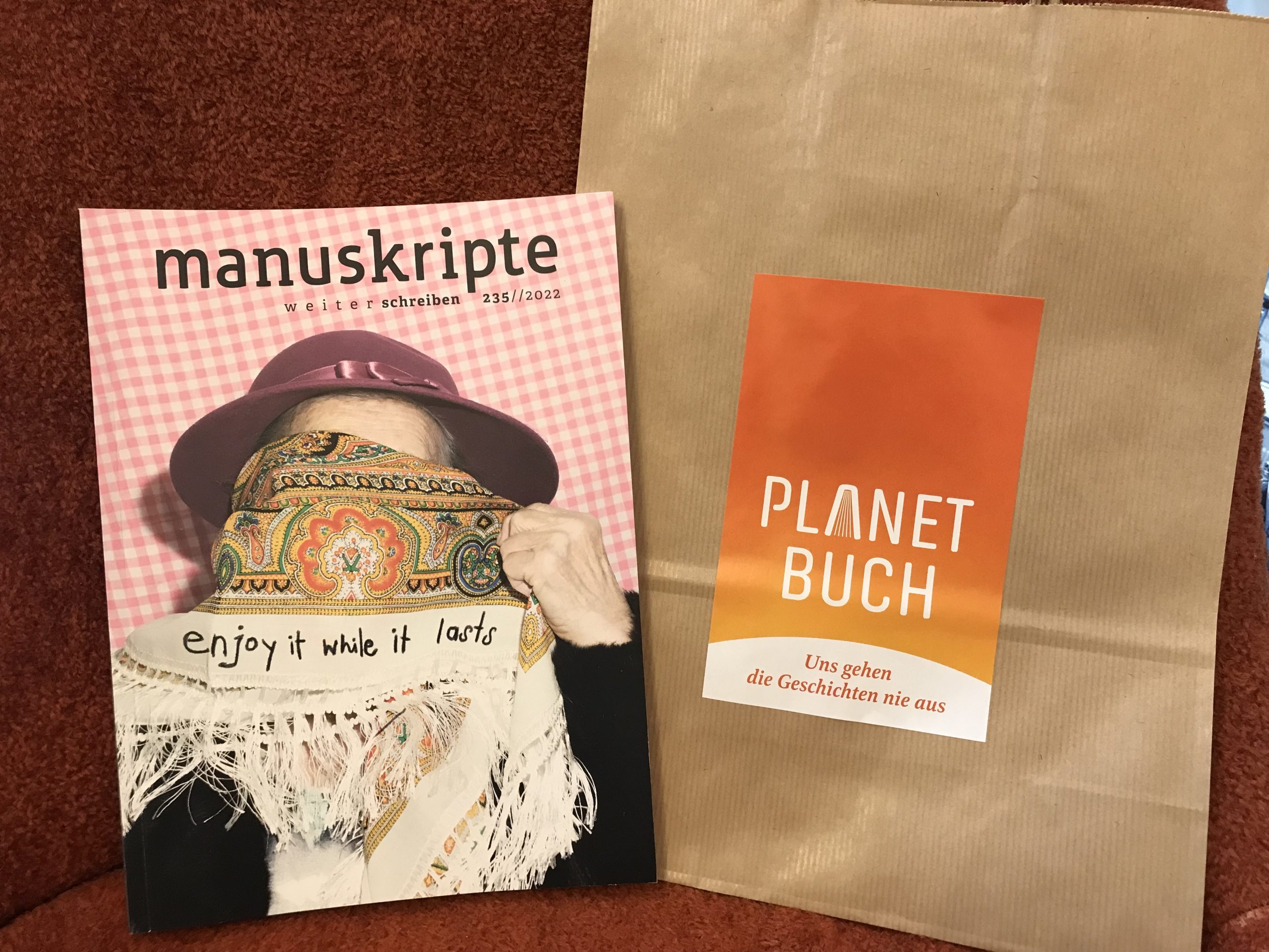 6781-zeitschriften-manuskripte-235-2022-enjoy-it-while-it-lasts