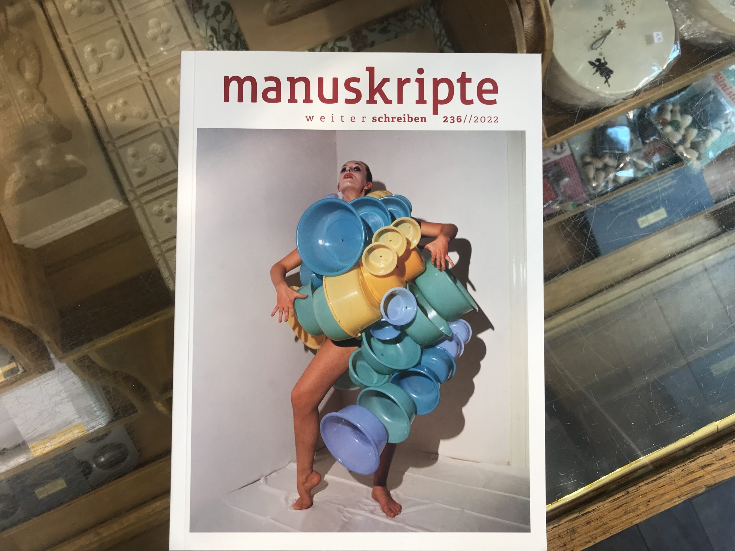 7008-zeitschriften-manuskripte-236-2022-nein-die-musen-schweigen-nicht