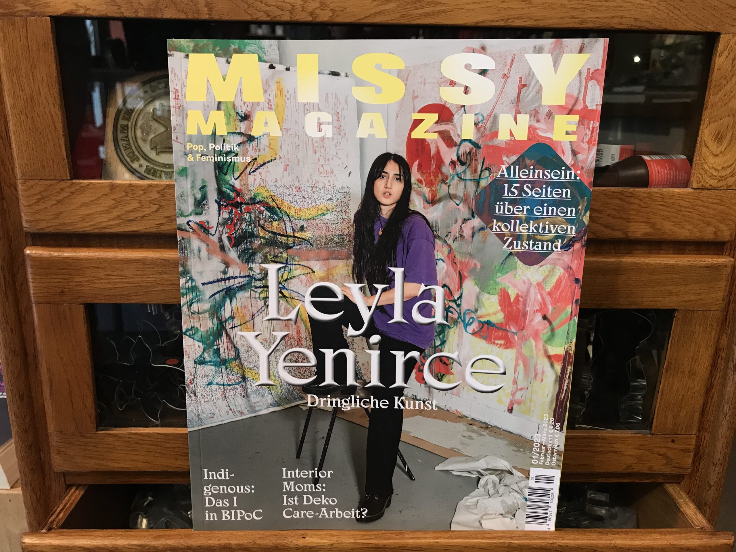 7599-zeitschriften-missy-magazine-1-2023-leyla-yenirce-dringliche-kunst