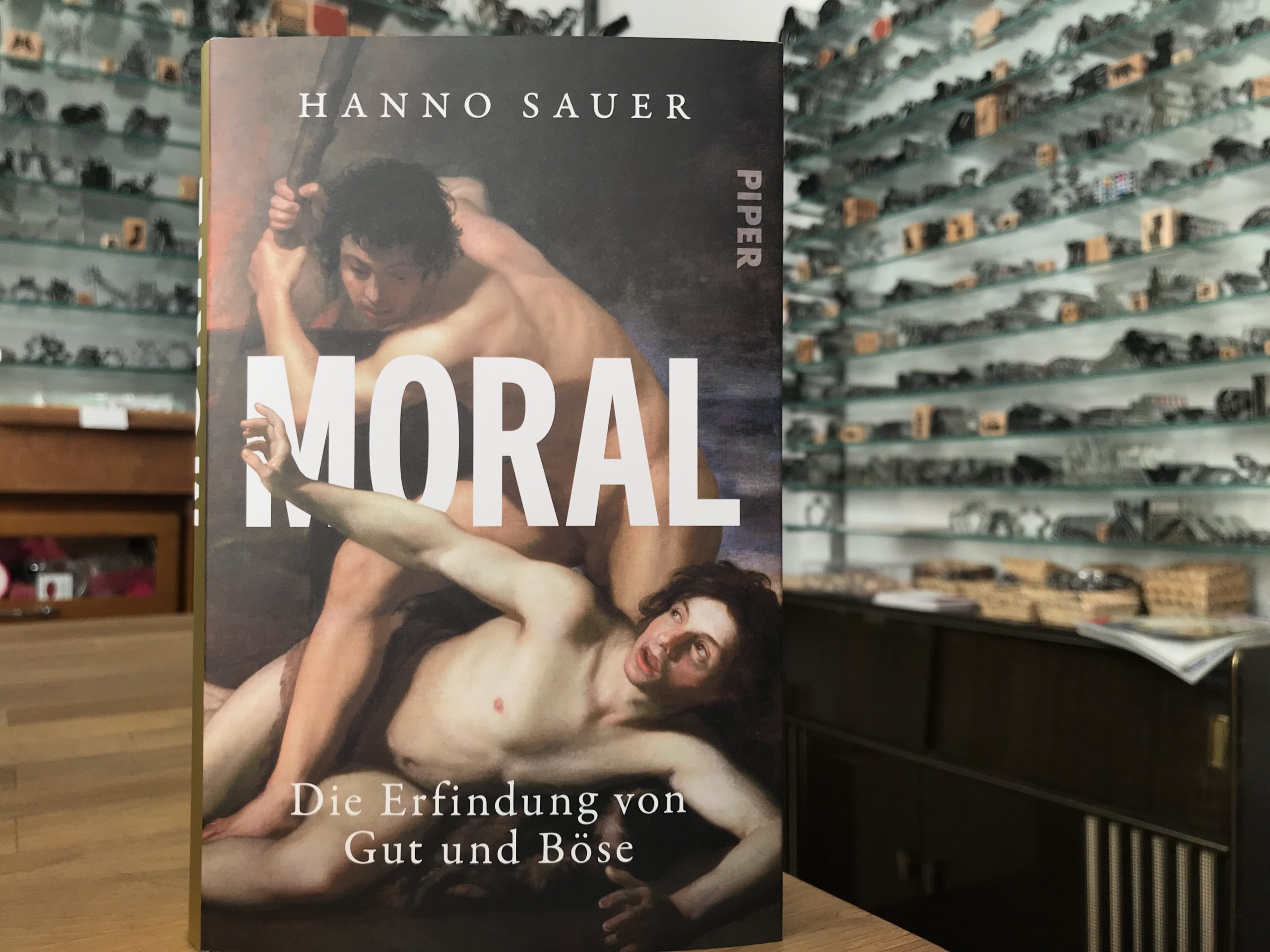 8008-buecher-moral-die-erfindung-von-gut-und-boese-von-hanno-sauer
