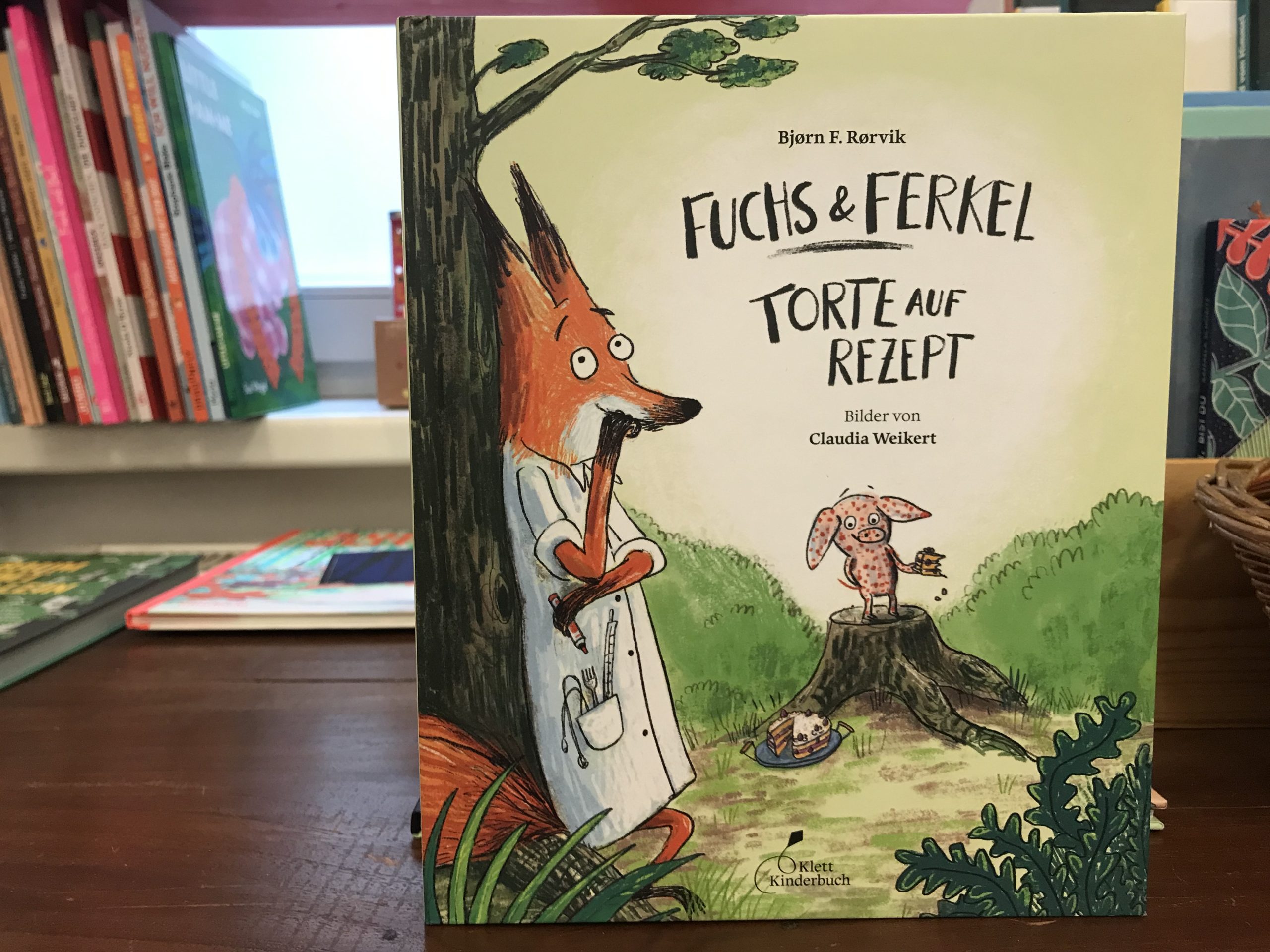 8088-buecher-fuchs-und-ferkel-torte-auf-rezept-von-bjorn-f-rorvik