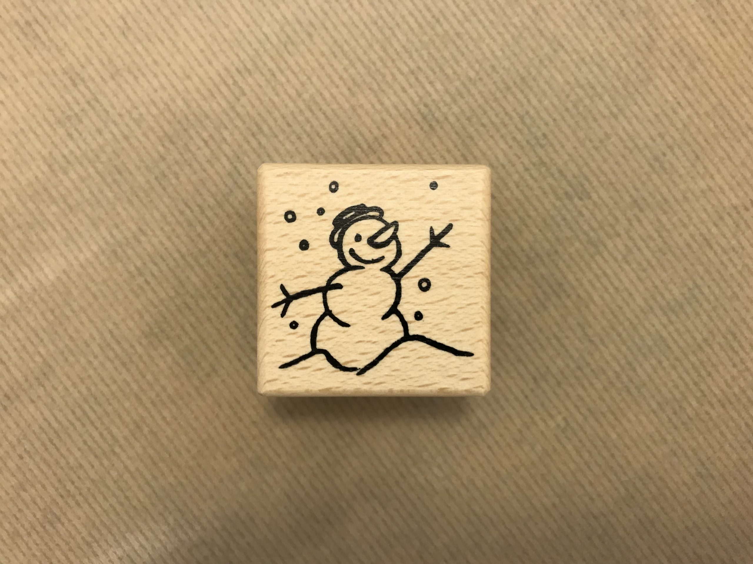 8440-stempel-heindesign-winkender-schneemann