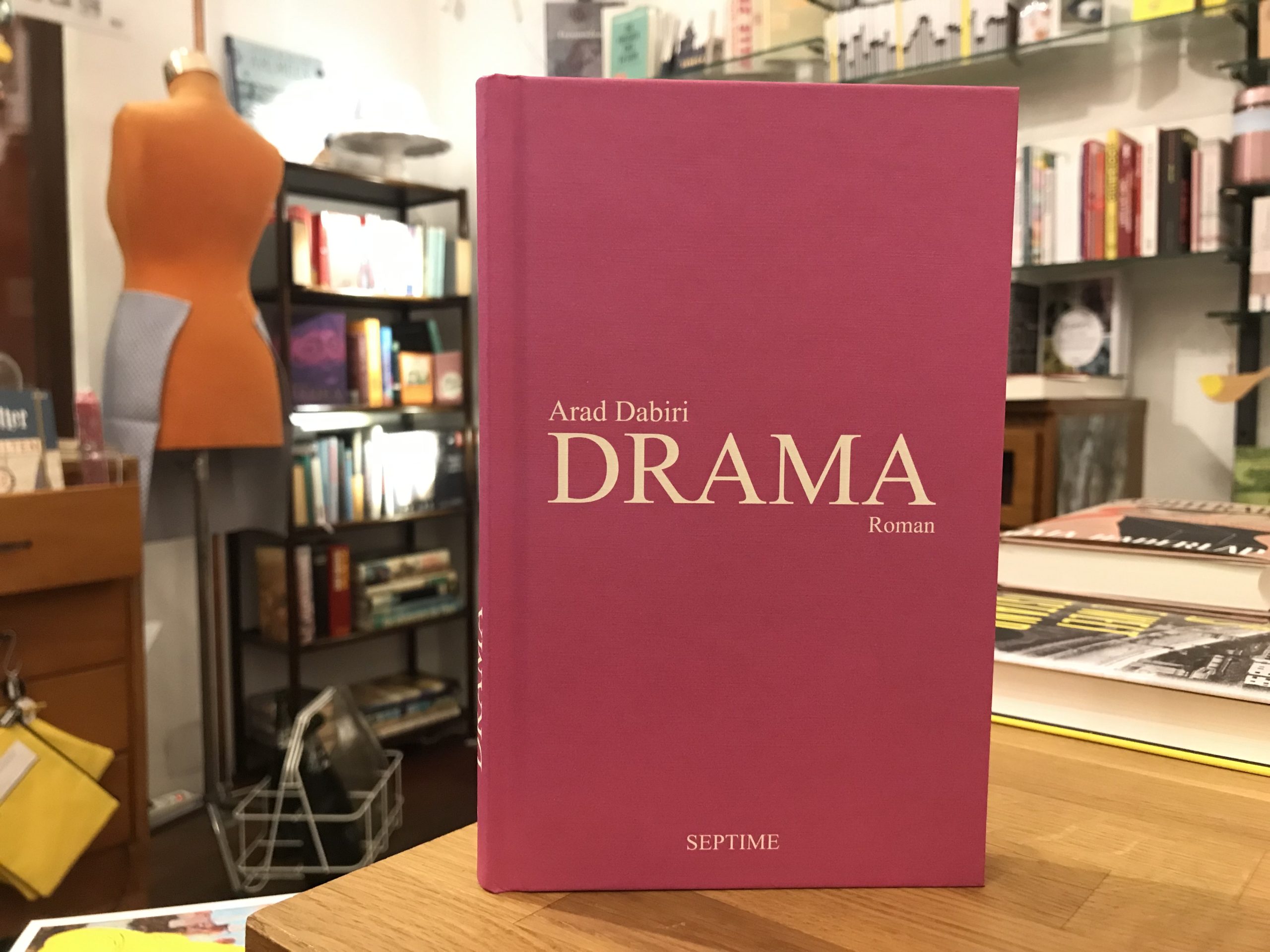 8576-buecher-drama-arad-dabiri