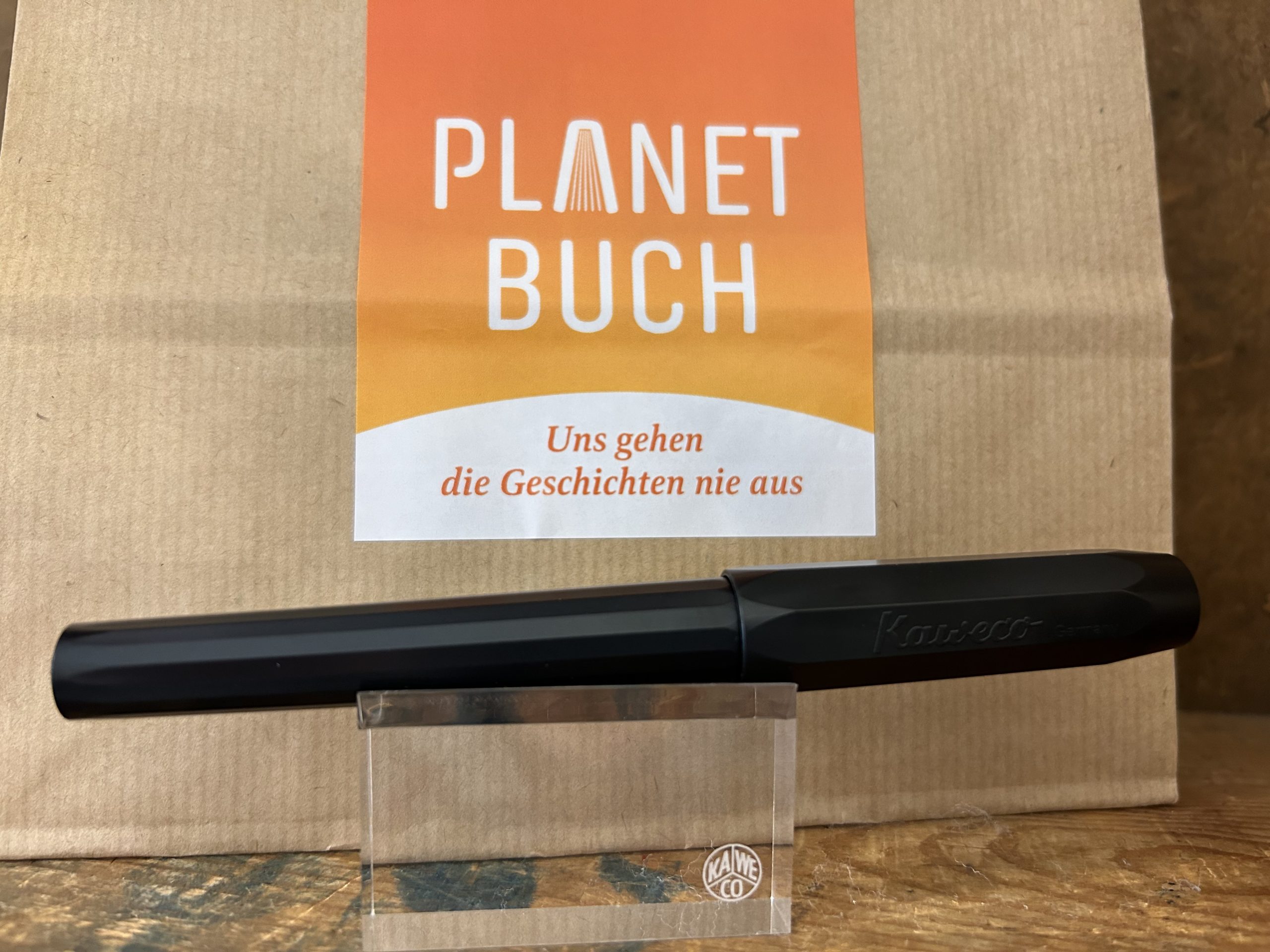 8764-schreibwaren-kaweco-fuellhalter-perkeo-all-black-geschlossen