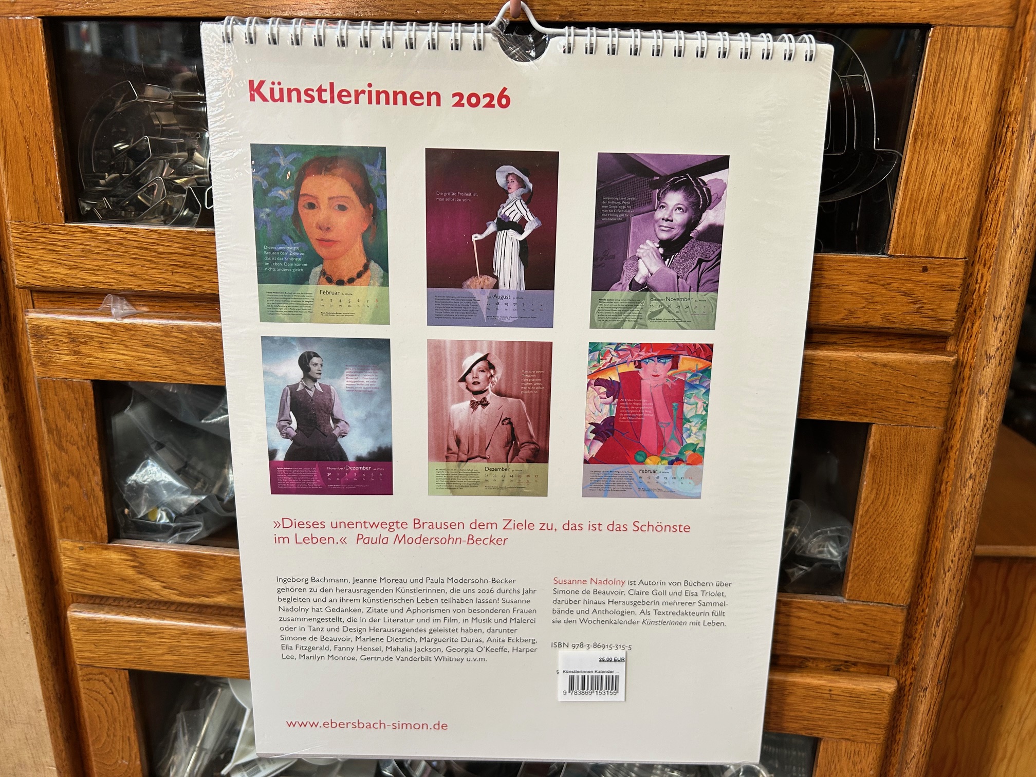 10155-kalender-kuenstlerinnen-kalender-2026-rueckseite