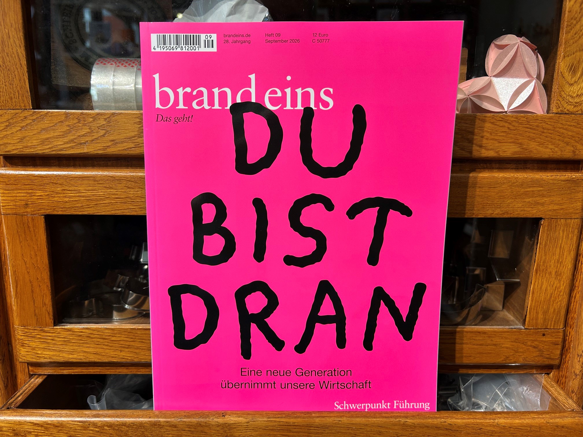 10765-zeitschriften-brand-eins-9-2026-du-bist-dran-schwerpunkt-fuehrung