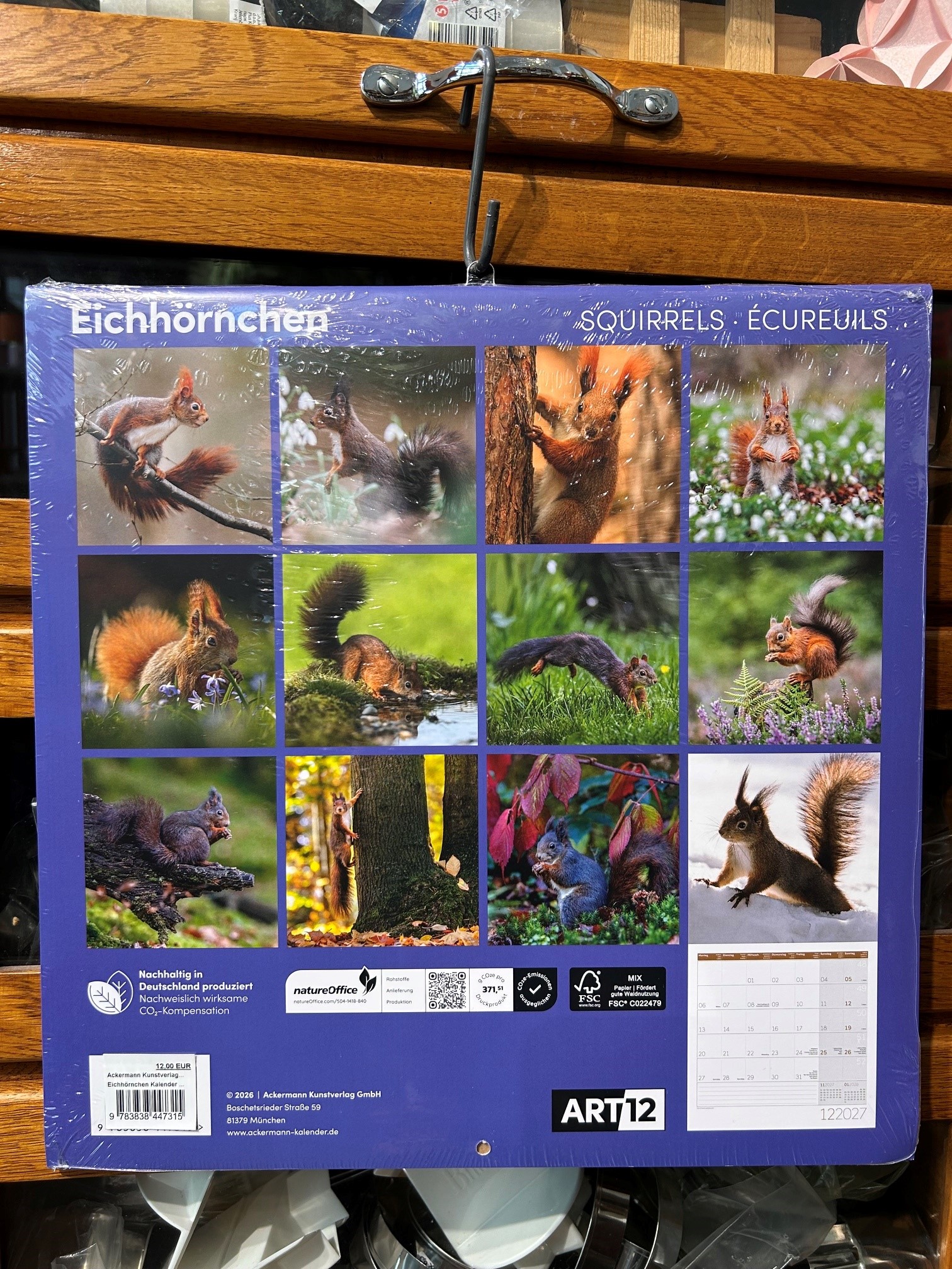 10847-kalender-ackermanns-eichhoernchen-kalender-2027-rueckseite