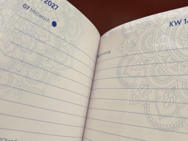 Yoga-Kalender 2027 – Taschenkalender