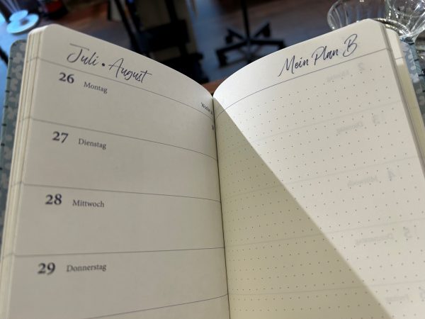 Plan B – Taschenkalender 2027